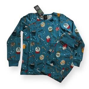 NWT Villervalla organic holiday treats pajamas